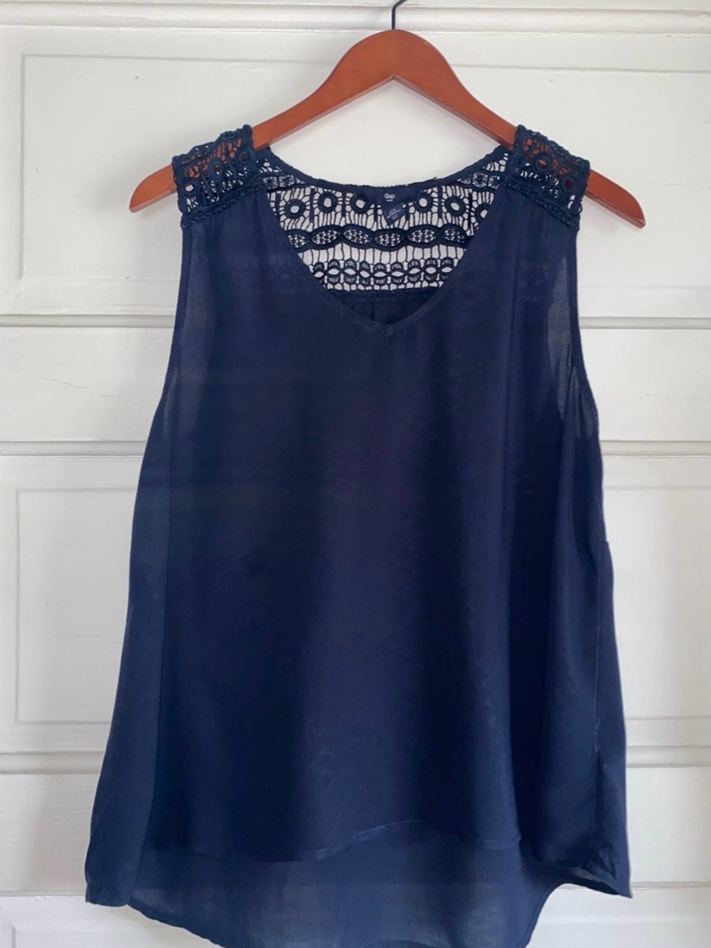 GAP Navy Crochet-Detail V-Neck Sleeveless Camisole